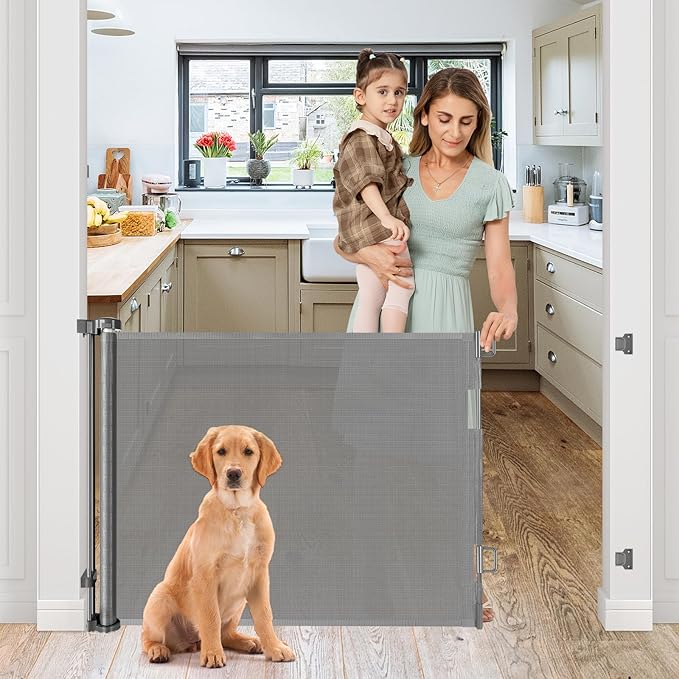 SafeRoll – La barrière rétractable qui protège votre maison avec élégance